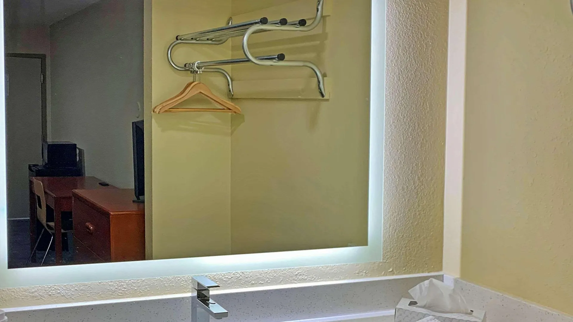 **  Rodeway Inn Sacramento-University Area United States