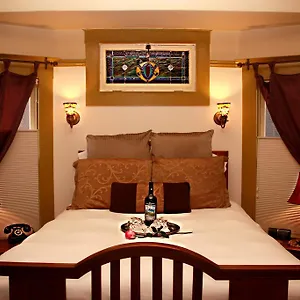 Amber House Of Midtown Inn